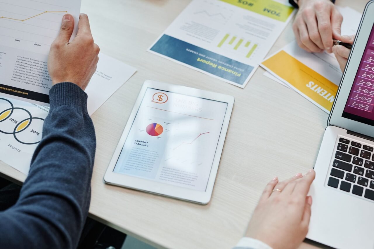 The Beginner's Guide To B2B Lead Generation Services in 2025