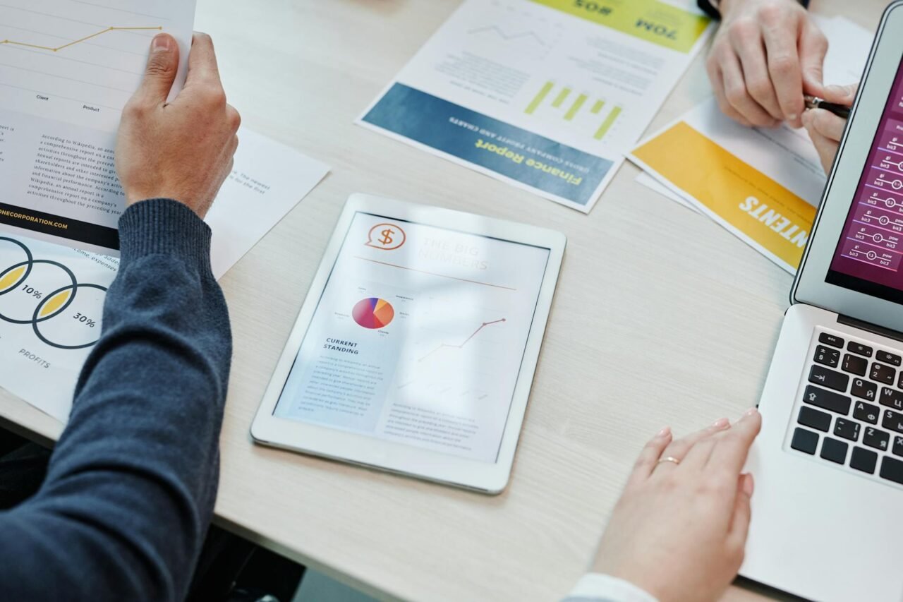 The Beginner's Guide To B2B Lead Generation Services in 2025